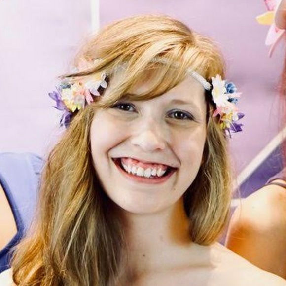 Meet your Posher, Mollie - Picture 1 of 1